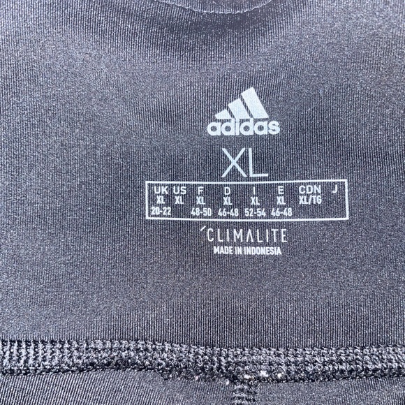 Adidas biker shorts - Picture 3 of 3